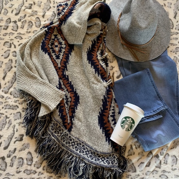 New Aztec Print Hooded Cardigan Sweater Toggle Close Cowichan Blanket - Picture 8 of 13